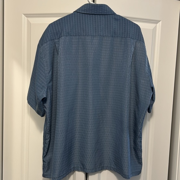Men’s casual/ dress button down short sleeve shirt - Picture 3 of 10
